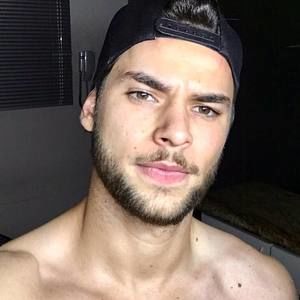 Meet your Posher, Felipe